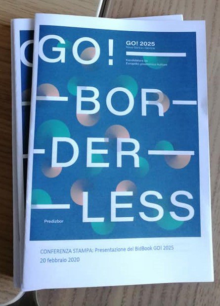opuscolo goborderless