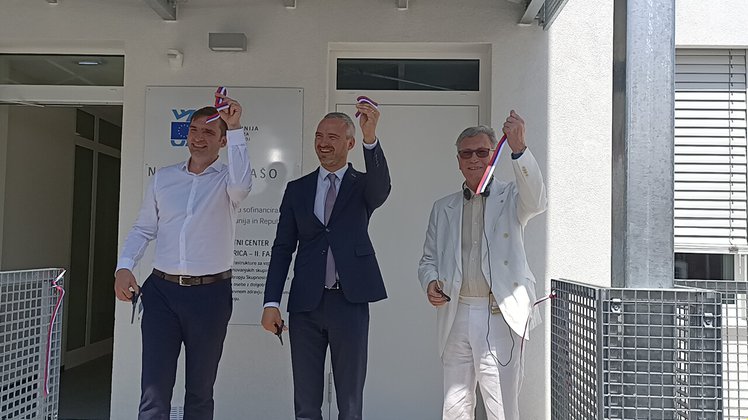 inagurazione skupnostni center